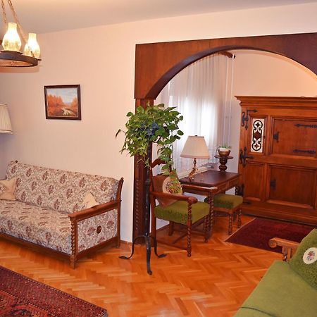 Belvarosi Classic Apartman 85 Square Meters Szombathely Eksteriør bilde