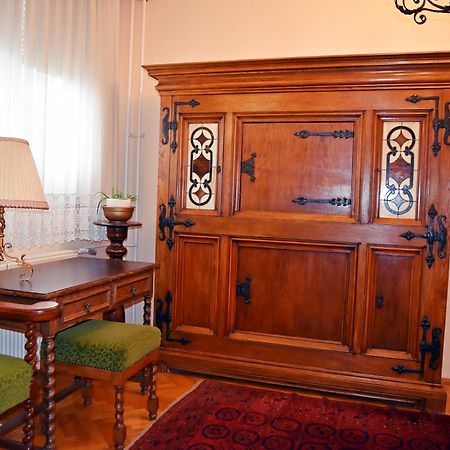 Belvarosi Classic Apartman 85 Square Meters Szombathely Eksteriør bilde