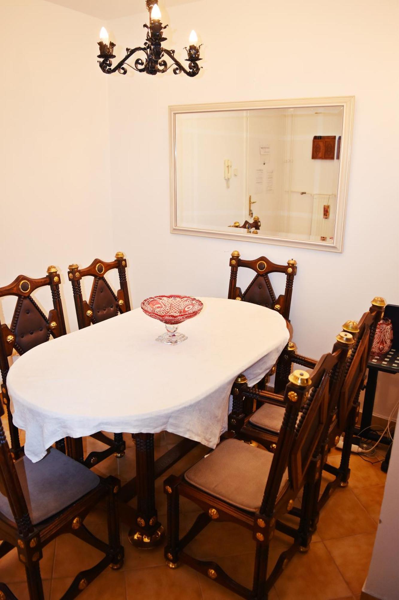 Belvarosi Classic Apartman 85 Square Meters Szombathely Eksteriør bilde